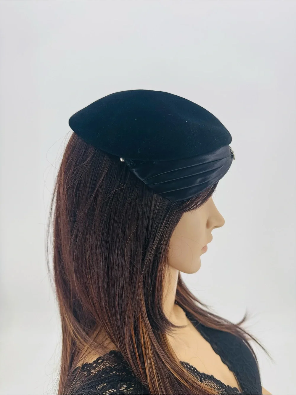 Vintage 50s Mid Century Art Deco Velour Satin Rhinestone Evening Juliet Cap Hat